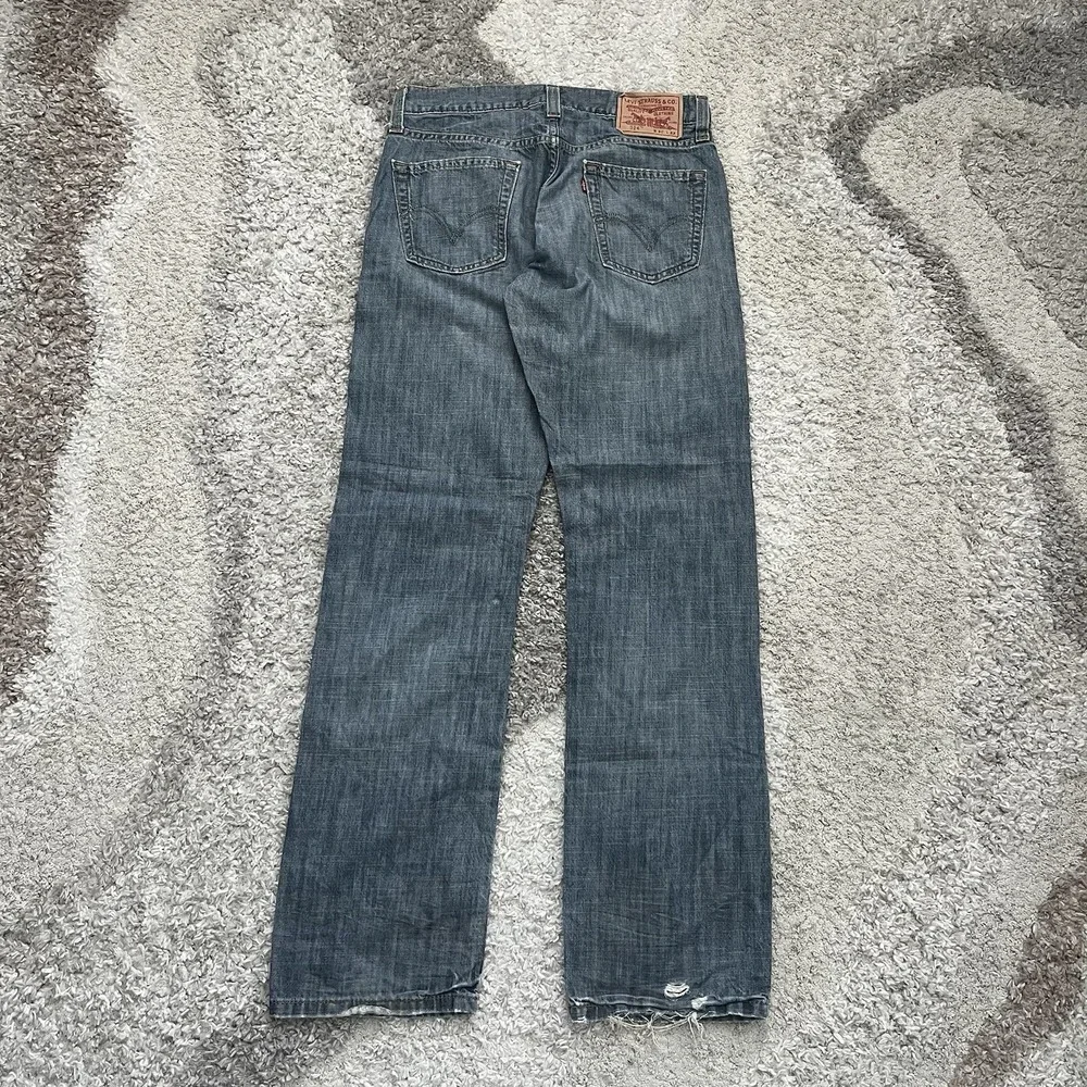 Levis 514 Jeans 30x32 Blue Straight Leg Slim‎ Fit Med Wash Distressed Grunge